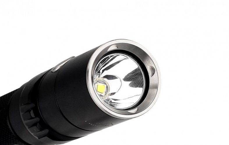 Fenix LD22 LED Taschenlampe