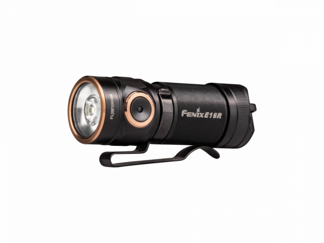 Fenix E18R LED Taschenlampe